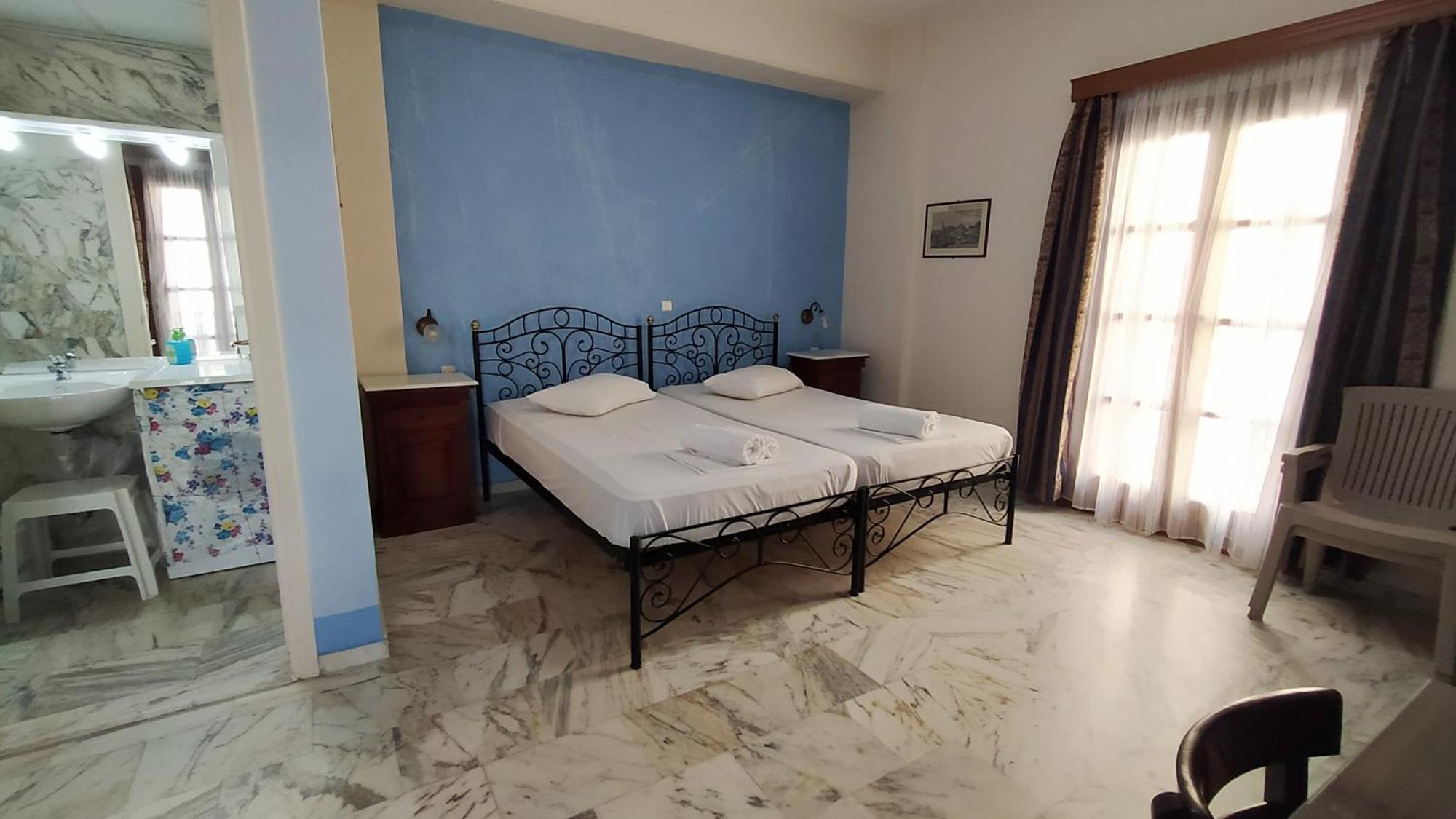 Vaporia Apartment Ermoupoli Ngoại thất bức ảnh