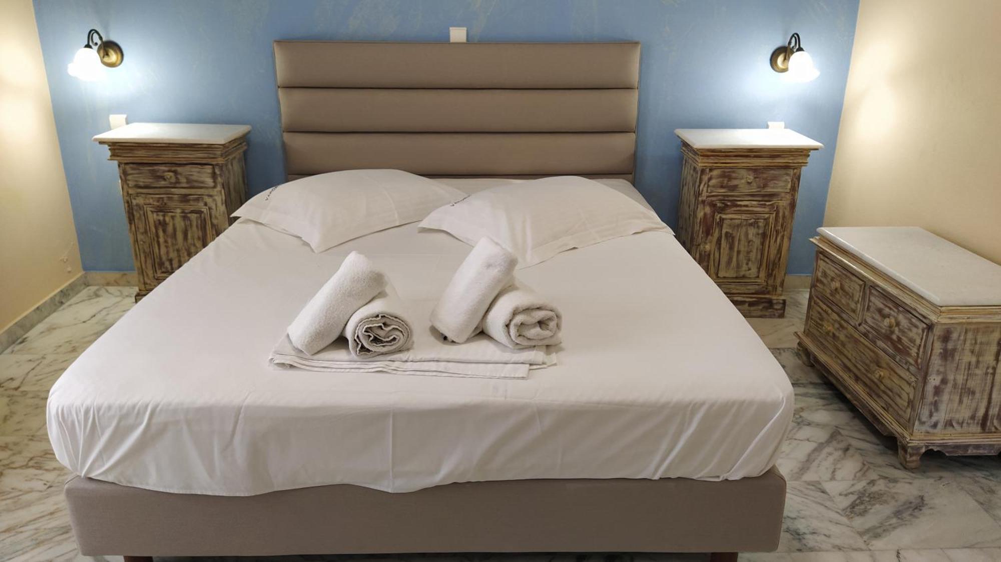 Vaporia Apartment Ermoupoli Ngoại thất bức ảnh