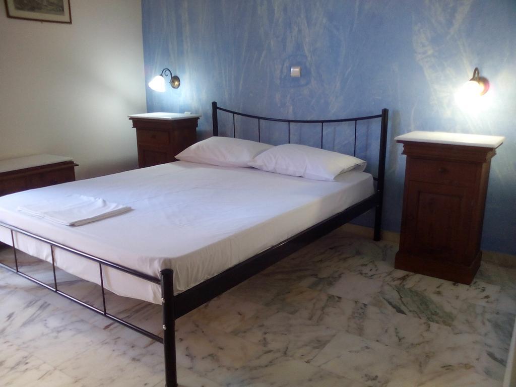 Vaporia Apartment Ermoupoli Ngoại thất bức ảnh