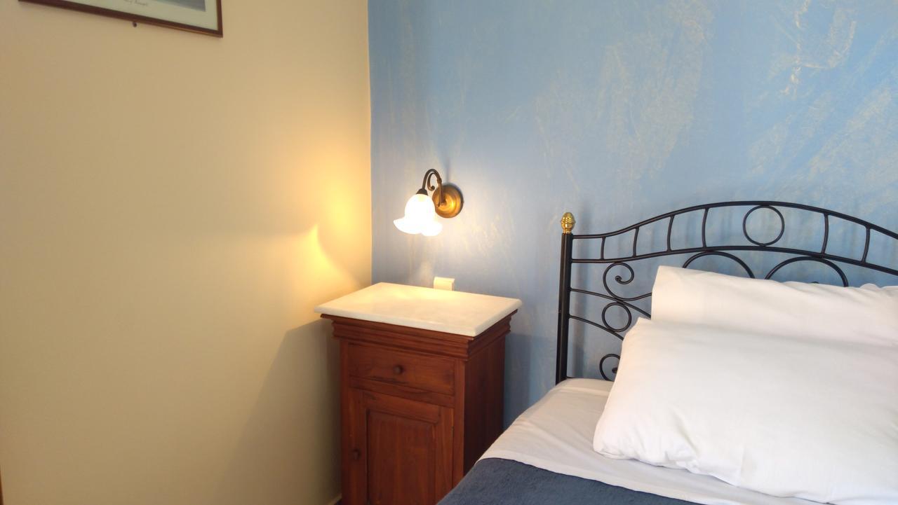 Vaporia Apartment Ermoupoli Ngoại thất bức ảnh