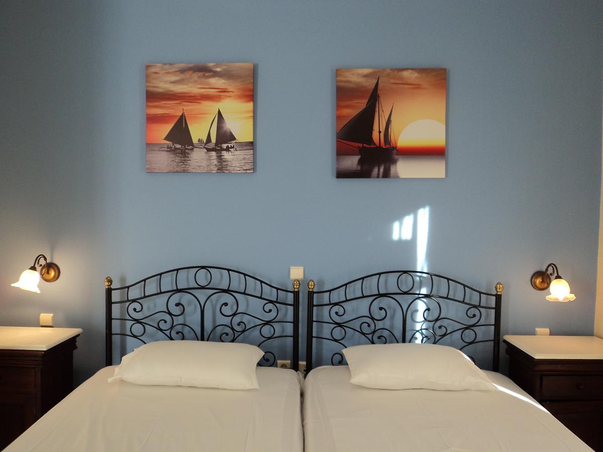 Vaporia Apartment Ermoupoli Ngoại thất bức ảnh