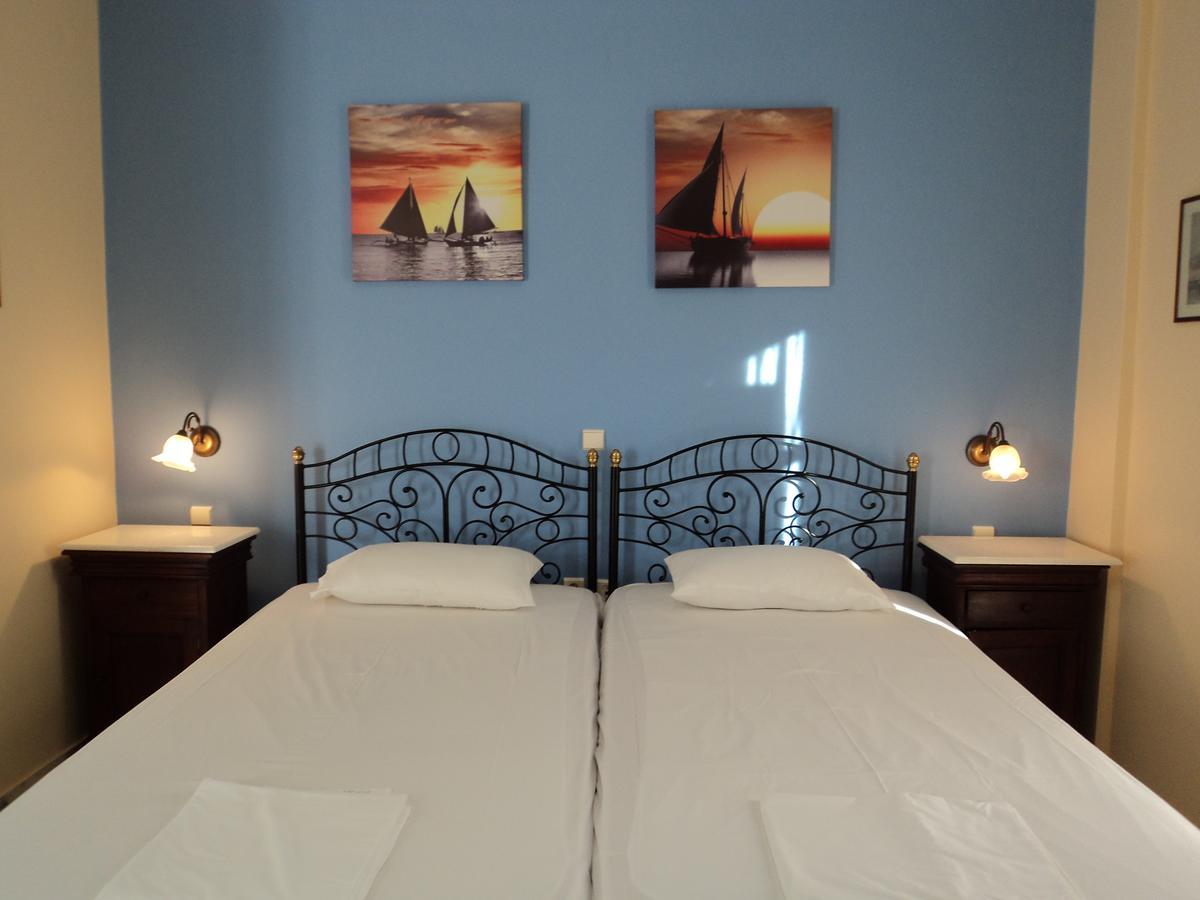 Vaporia Apartment Ermoupoli Ngoại thất bức ảnh