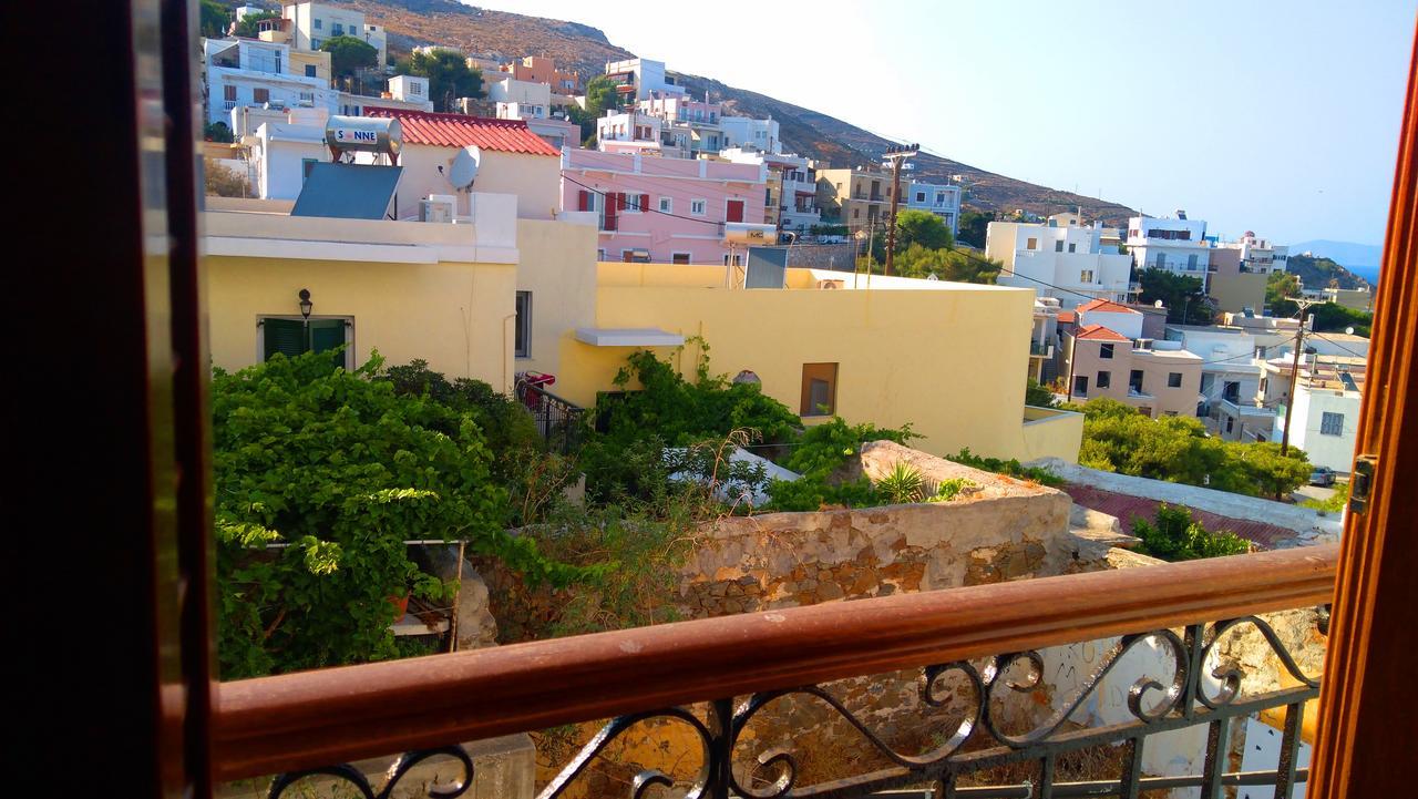 Vaporia Apartment Ermoupoli Ngoại thất bức ảnh